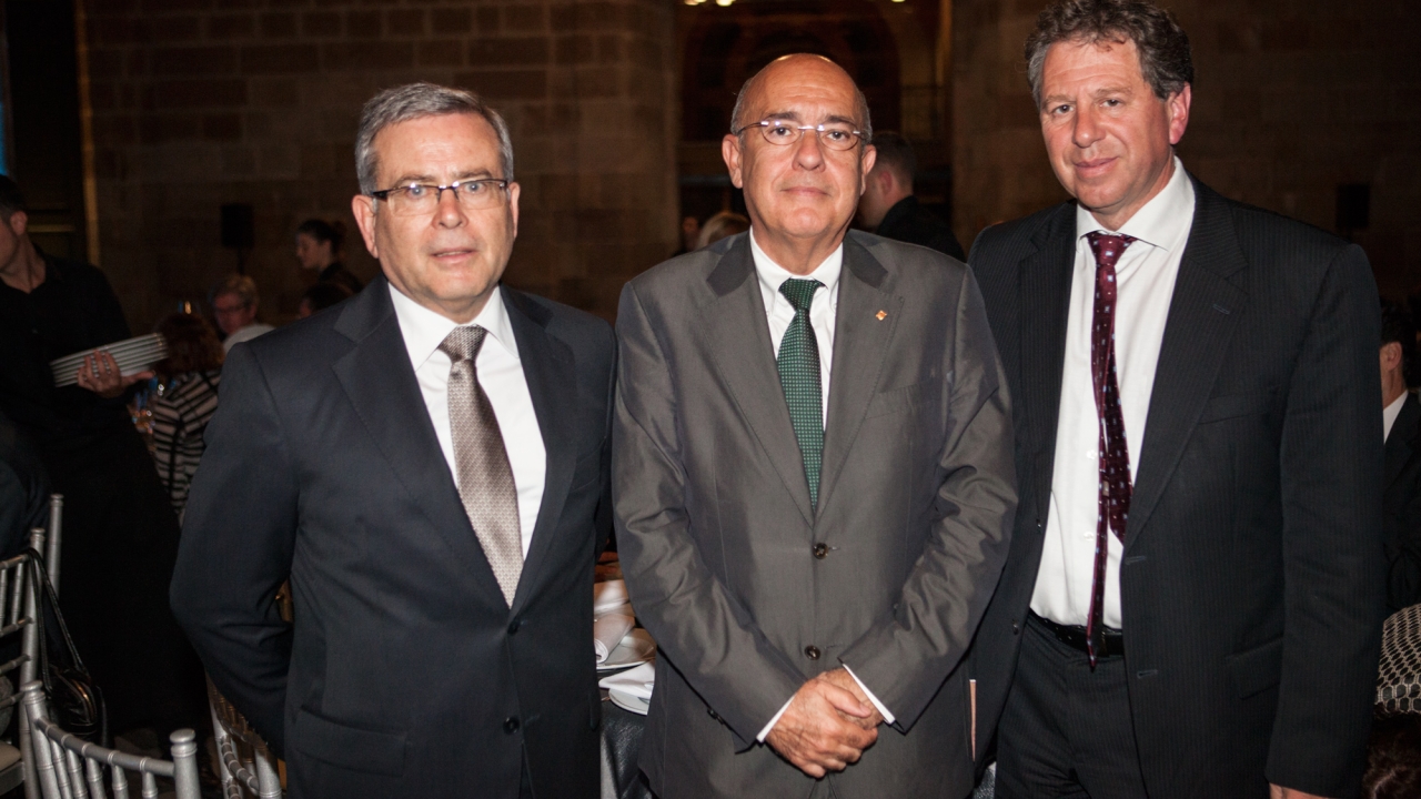 Inauguración AESGP 2: Jordi Ramentol (presidente de anefp), Boi Ruiz (conseller de Salut de la Generalitat de Cataluña) y Roger Scarlett-Smith (presidente de AESGP).