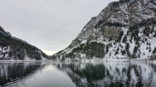 lago en invierno