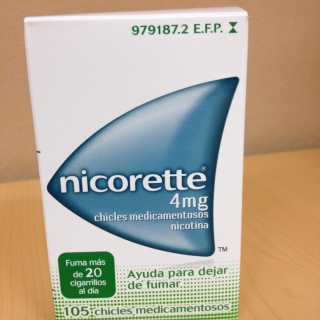 NICORETTE 4 MG CHICLES MEDICAMENTOSOS 105 CHICLES